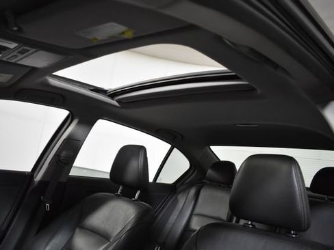 Used 2017 Honda Accord EX-L image 37