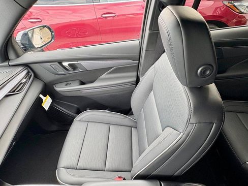 Used 2026 Buick Enclave Sport Touring w/ Power Package image 17