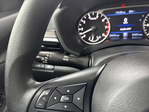 Used 2025 Nissan Altima 2.5 SV FWD image 25