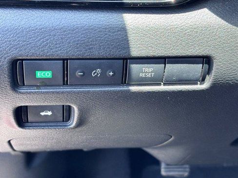 Used 2023 Nissan Sentra SV w/ All-Weather Package FWD image 20