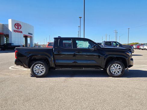 New 2025 Toyota Tacoma SR5 w/ Blackout Package (GST) image 7