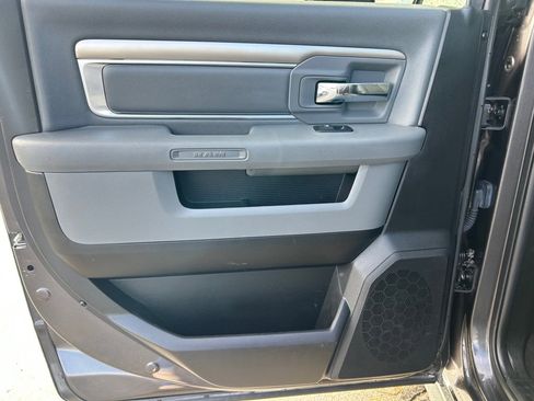 Used 2018 RAM 2500 SLT w/ Protection Group image 16