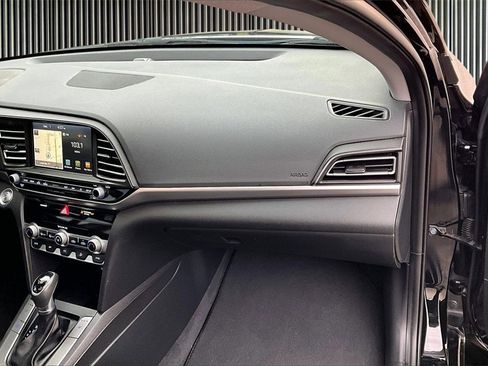 Used 2020 Hyundai Elantra Limited w/ Ultimate Package 03 image 17