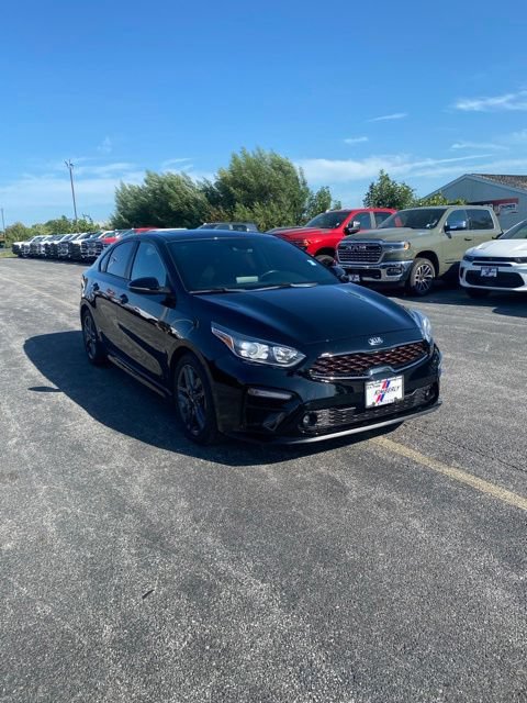Used 2020 Kia Forte GT-Line w/ GT-Line Premium Package FWD image 3
