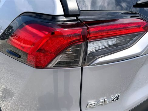 Used 2023 Toyota RAV4 XLE w/ Convenience Package FWD image 28