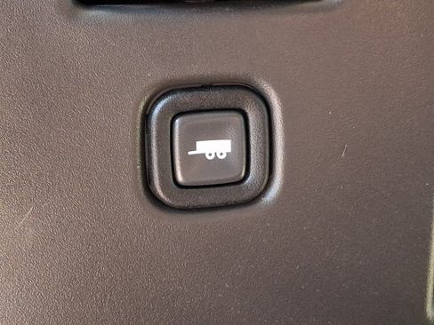 Used 2024 GMC Savana 3500 Extended RWD image 23