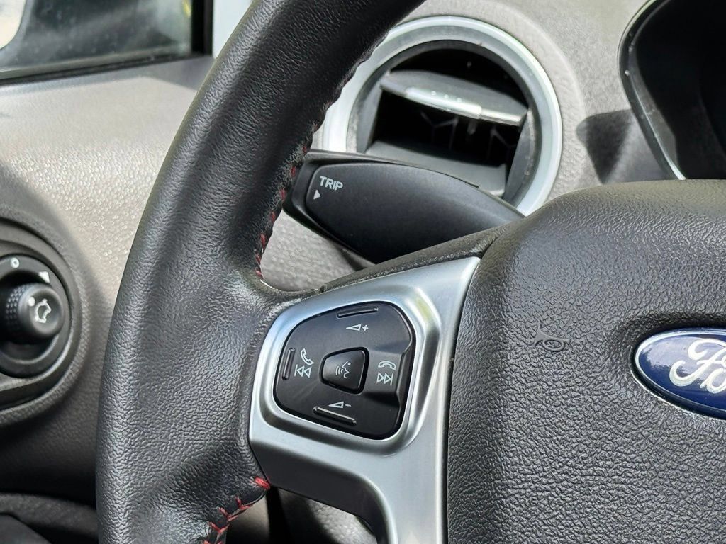 Used 2019 Ford Fiesta ST-Line w/ ST Line Cold Weather Package FWD image 18