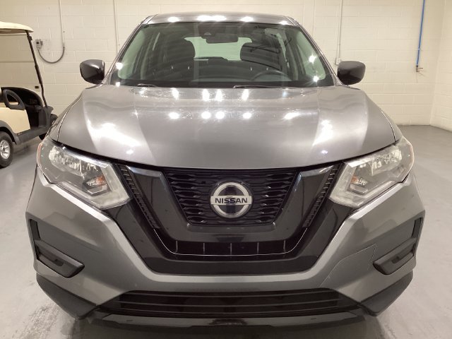 Used 2020 Nissan Rogue S FWD image 2