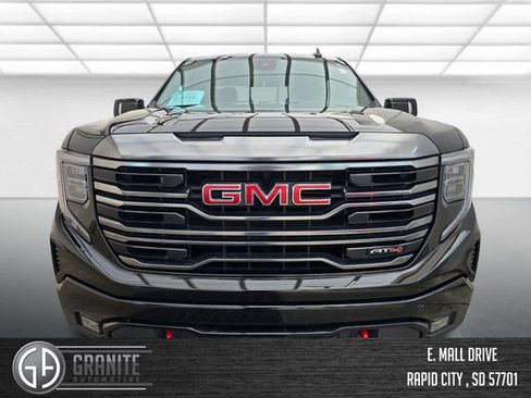 Used 2022 GMC Sierra 1500 AT4 w/ AT4 Preferred Package image 8
