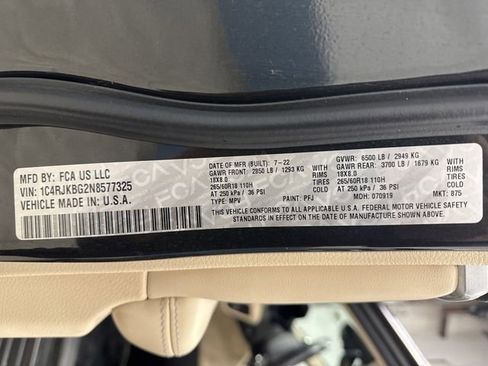 Used 2022 Jeep Grand Cherokee L Limited w/ Luxury Tech Group II image 42