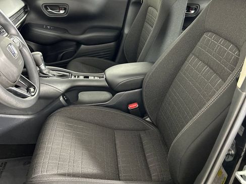 Used 2025 Honda HR-V LX image 11