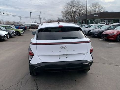 Certified 2024 Hyundai Kona SEL image 4