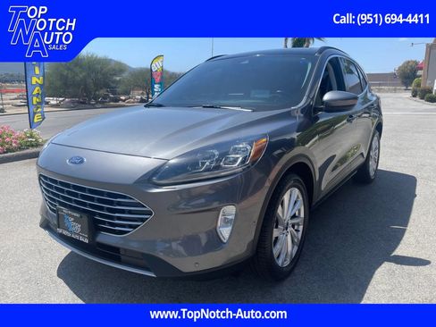 Used 2021 Ford Escape Titanium w/ Titanium Elite Package AWD/4WD image 1