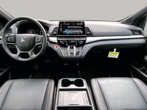 Used 2026 Honda Odyssey Sport-L image 16