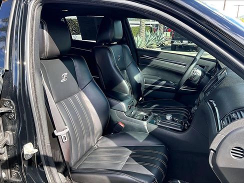 Used 2023 Chrysler 300 S image 8