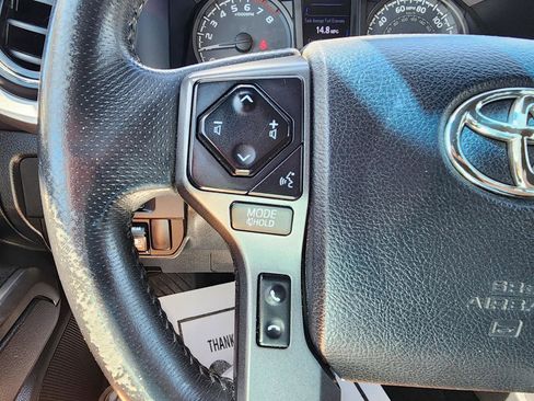 Used 2017 Toyota Tacoma TRD Off-Road w/ Tow Package image 15