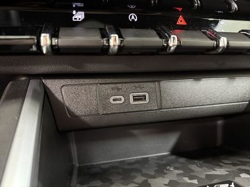 Certified 2024 Chevrolet Colorado LT w/ LT Convenience Package III image 26