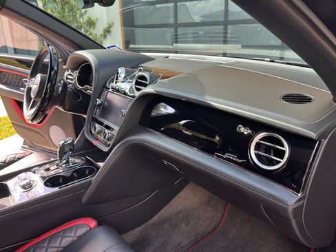 Used 2020 Bentley Bentayga Speed AWD/4WD image 20