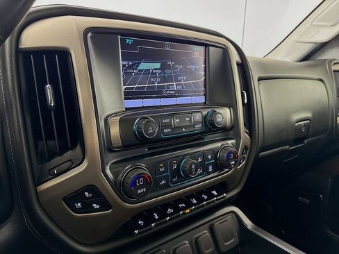 Used 2017 GMC Sierra 3500 Denali w/ Suspension Package, Off-Road AWD/4WD image 17