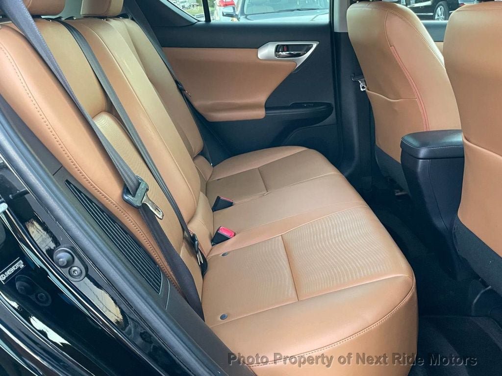 Used 2012 Lexus CT 200h Premium w/ Premium Audio Pkg FWD image 12