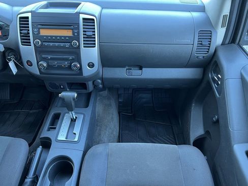 Used 2015 Nissan Frontier S image 26