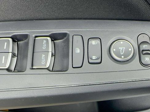 Used 2025 Honda Civic Sport image 13