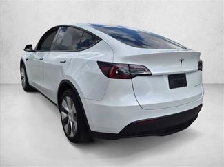 Used 2024 Tesla Model Y Long Range AWD/4WD video 3