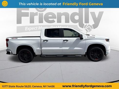 Used 2023 Chevrolet Silverado 1500 RST w/ Redline Edition AWD/4WD image 4