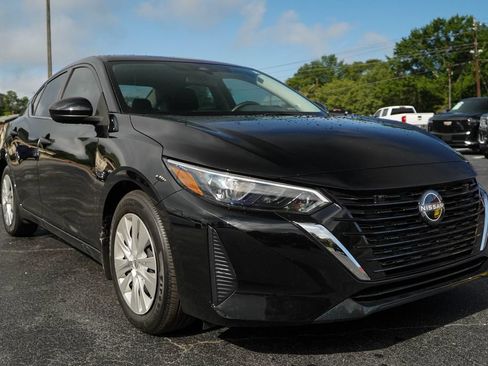 Used 2025 Nissan Sentra S w/ Lighting Package FWD image 37