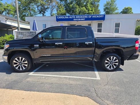 Used 2018 Toyota Tundra Limited w/ Limited Premium Package AWD/4WD image 3