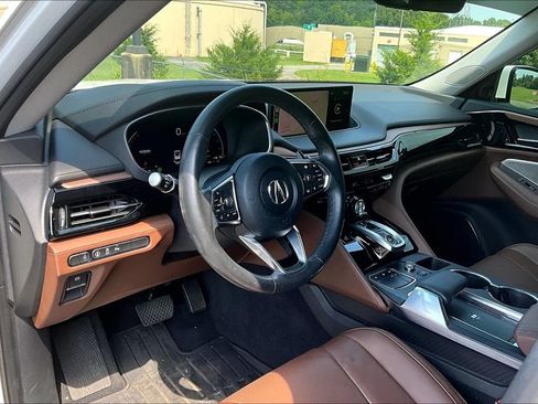 Used 2024 Acura MDX SH-AWD w/ Technology Package image 5