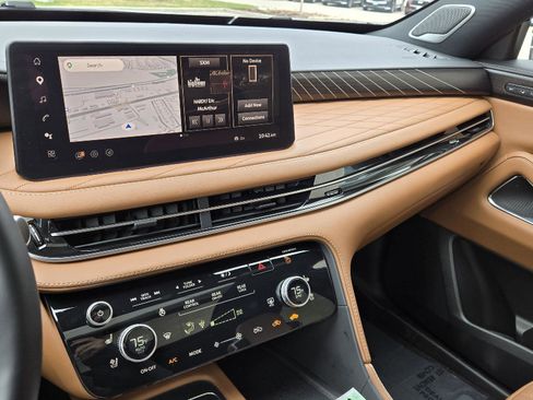 Certified 2026 INFINITI QX60 Autograph w/ Dark Cargo Package image 31