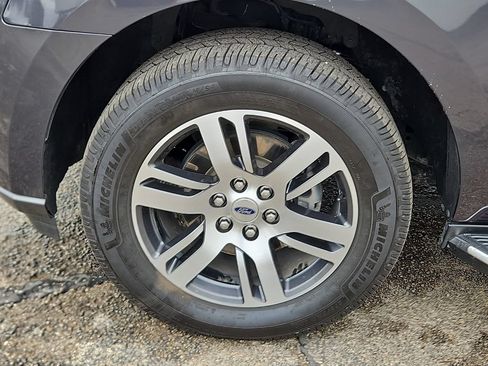 Used 2022 Ford Expedition XLT RWD image 14