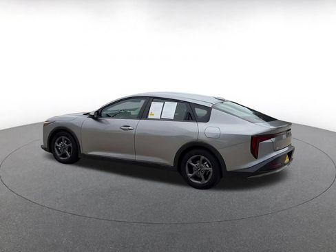Used 2025 Kia K4 FWD image 10