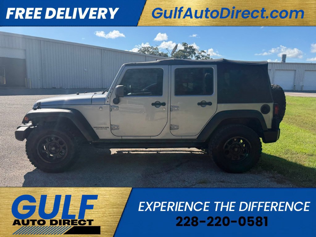 Used 2013 Jeep Wrangler Unlimited Sport AWD/4WD image 3