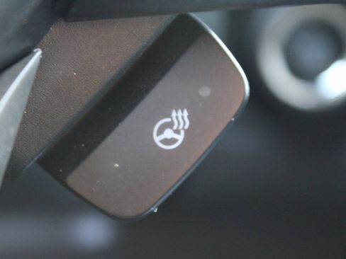 Used 2025 Subaru Ascent Limited w/ Popular Package #2 image 16