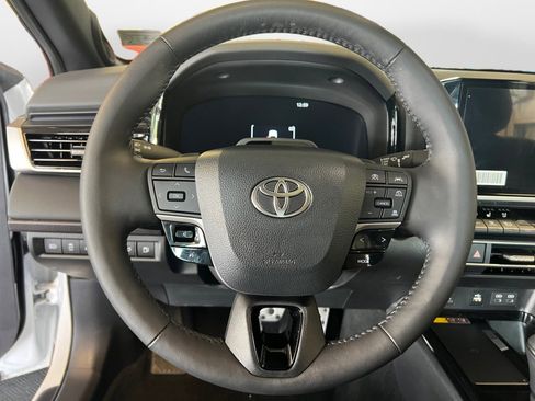 Used 2025 Toyota Camry XSE w/ Premium Plus Package image 13