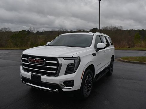 Used 2025 GMC Yukon Elevation image 3