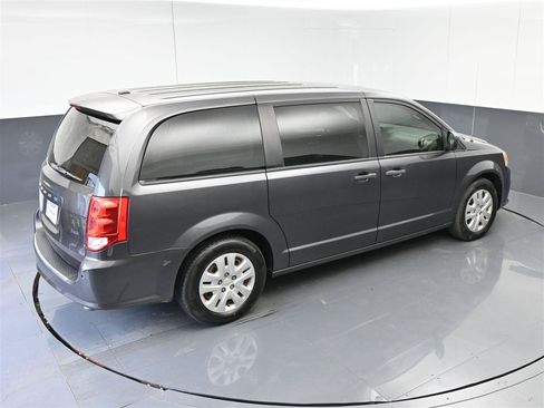 Used 2019 Dodge Grand Caravan SE w/ UConnect Hands-Free Group FWD image 26