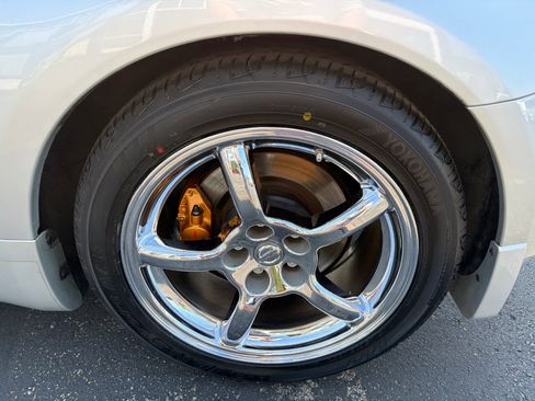 Used 2006 Nissan 350Z Grand Touring RWD image 27