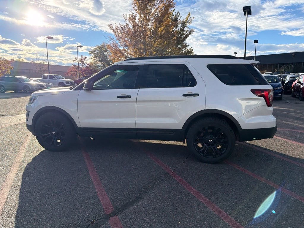Used 2016 Ford Explorer Sport w/ Equipment Group 401A AWD/4WD image 5