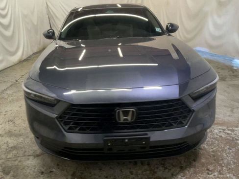 Used 2023 Honda Accord EX image 3