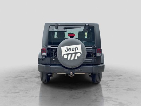 Used 2016 Jeep Wrangler Sport AWD/4WD image 5
