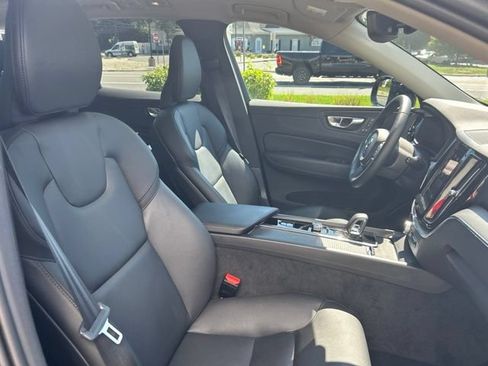 Used 2025 Volvo XC60 B5 Core w/ Protection Package Premier AWD/4WD image 16