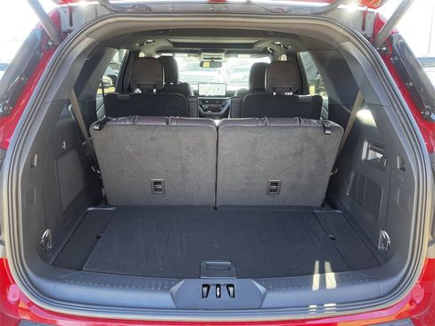 Used 2025 Ford Explorer Platinum image 29