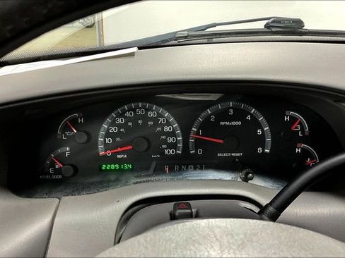 Used 2003 Ford F150 XLT image 14