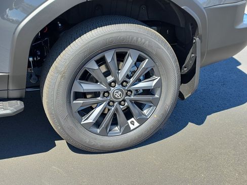 New 2027 Toyota Land Cruiser AWD/4WD image 12