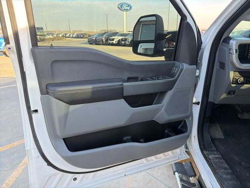 Used 2024 Ford F250 XLT w/ FX4 Off-Road Package AWD/4WD image 13