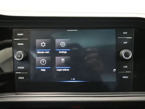 Used 2021 Volkswagen Jetta SEL Premium image 20