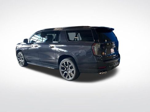New 2026 Chevrolet Suburban RST w/ RST Capability Package AWD/4WD image 21